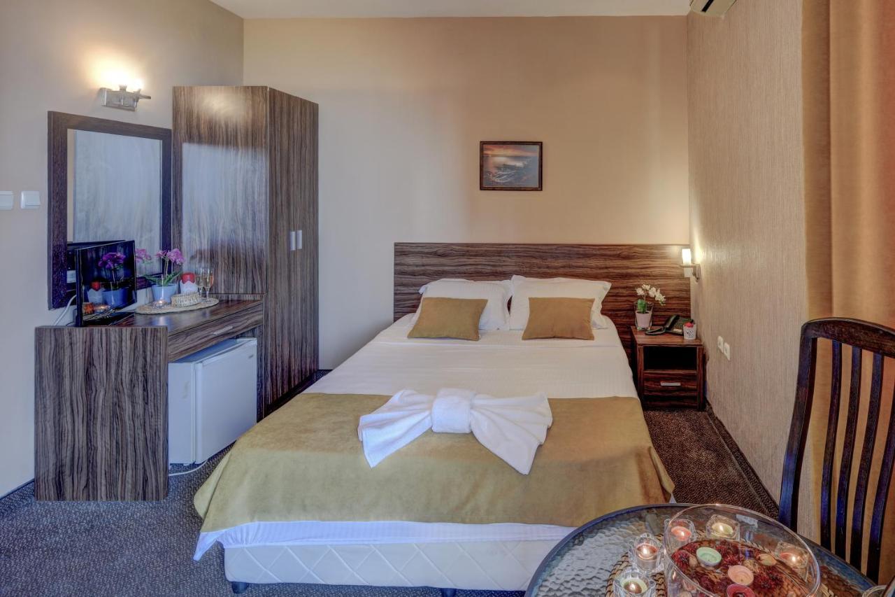 Ellinis Hotel Varna Luaran gambar